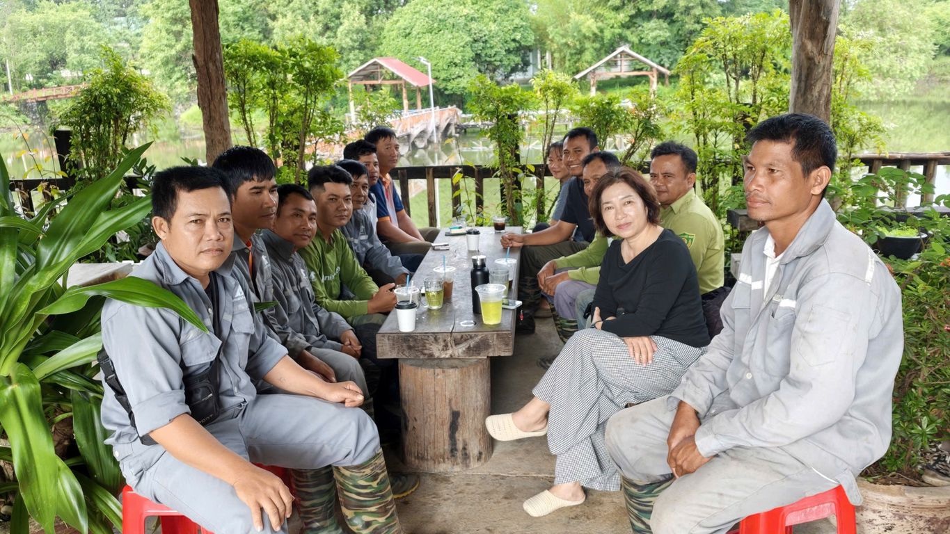 Đội nài voi Buôn Đôn: những người lớn lên cùng voi và rừng